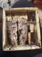 New York Mini Cup And Spoon