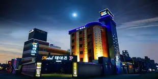 傑斯酒店Jays Hotel