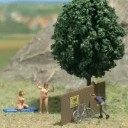 Admiring The Scenery OO/HO scale figures Busch 7669