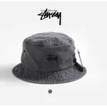 《正品現貨 快速出貨》 STUSSY 刺繡LOGO 牛仔灰 丹寧水洗漁夫帽  男女情侶帽 IU 黃偉晉 BTS 易烊千璽