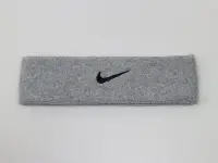 在飛比找Yahoo!奇摩拍賣優惠-(布丁體育)NIKE 公司貨 吸汗頭巾 頭帶 灰色 另賣 斯