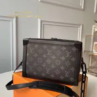 在飛比找Yahoo!奇摩拍賣優惠-【二手正品】LV M44730 Soft Trunk黑色鏈條