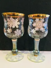 New Pair of MacKenzie-Childs SNOWFALL Wine Glasses SOLD OUT HOLIDAY Snowflakes