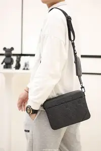 在飛比找Yahoo!奇摩拍賣優惠-二手Louis Vuitton LV Duo Messeng