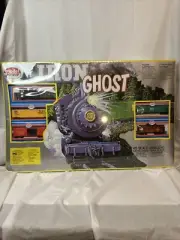Model Power Iron Ghost HO Train Set 1740 0-4-0 Santa Fe/6630 Locomotive-Sealed