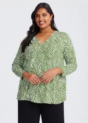 [TS] Taking Shape Natural Milla Abstract Top Size 26 in Green / White, Viscose - Plus Size Women's Clothing Green / White
