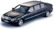 Sunstar Mercedes S600 (V220) Pullman Black 2000 1:18 Scale