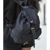 在飛比找Yahoo!奇摩拍賣優惠-全新法國正品 Prada 普拉達 雙肩包  Backpack