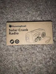 Solar Crank Radio For iPhone And Smart Phone