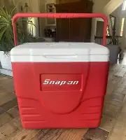 NEW Snap On Tools 18 Can Coleman Cooler (6216/6215)