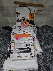 Hello Kitty Halloween Witch Twin Sheet Set & Throw Blanket Plush Throw New RARE