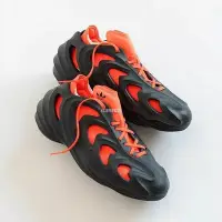 在飛比找Yahoo!奇摩拍賣優惠-adidas adiFOM Q 新款 黑橘 透氣 運動洞洞鞋