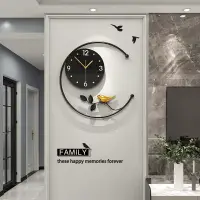 在飛比找蝦皮購物優惠-北歐時尚客廳掛鐘現代簡約家用創意個性掛牆裝飾輕奢鐘錶網紅時鐘