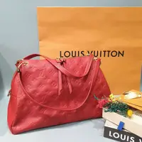 在飛比找PopChill優惠-[二手] Louis Vuitton LV 紅色全皮壓紋兩用