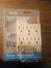 Woods Six Outlet Surge Suppressor No. 2116