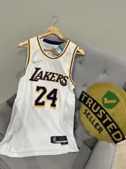 Nike Size Medium Lakers Kobe Bryant White Swingman Nba Jersey