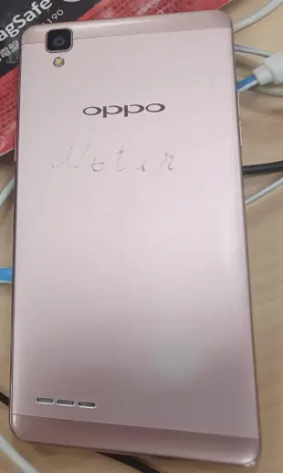 ╭✿㊣ 二手 5吋 玫瑰金 OPPO 手機【F1f】3GB/16G 功能正常 附充電線,變壓器,耳機 特價 $799 ㊣✿╮