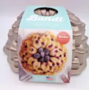 Nordic Ware Cast Aluminum Blossom Bundt Cake Pan 10 Cup Made in USA - New