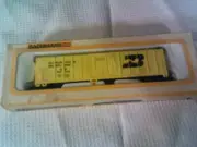 Bachmann HO scale Burlington Northern Yellow’ Box Car Rd#BN590508