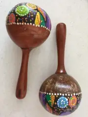 Handmade Wooden 2 Maracas Coconut Shell Shakers Percussion Instrt Rustling Sound