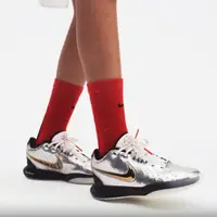 在飛比找momo購物網優惠-【NIKE 耐吉】運動鞋 籃球鞋 女鞋 中大童 男鞋 LEB