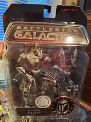 Diamond Select Battlestar Galactica Red Stripe Cylon Centurion MIB