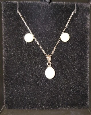Freshwater pearl silver stud earrings and pendant set