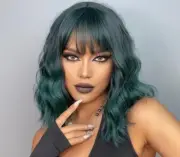Green short Wavy wig with fringe