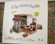 Simon's Coffee DIY 3D Miniature House Model Kit DG109 Rolife Robotime Sealed New