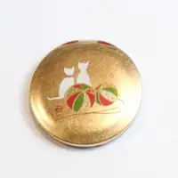 在飛比找蝦皮商城優惠-日本 金箔漆器 可愛 依偎小白貓 手鏡（圓）