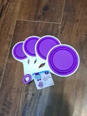 BAKED WITH LOVE 4 Silicone Collapsible Measuring Cups