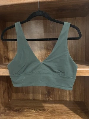 LULULEMON Sports Bra Women’s 10 A/B Legacy Green ALIGN V-Neck