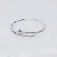在飛比找momo購物網優惠-【ZANZAN 冉冉】設計工藝-釘子排鑽手環