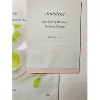 在飛比找蝦皮購物優惠-innisfree濟州櫻花亮顏霜+我的真萃綠茶面膜 各一全新