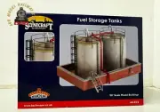 Bachmann 44-016 Scenecraft Fuel Storage Tanks - OO Gauge