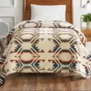 Pendleton Twin / Throw Sherpa Fleece Blanket White S Multi 66 IN x 92 IN 1512949