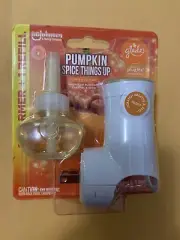 Glade PlugIns Pumpkin Spice Things Up Scented Oil Air Freshener Bonus Warmer NIB