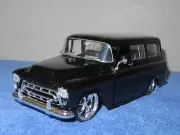 1957 CHEVROLET SUBURBAN BLACK 1:24 JADA OPENING HOOD DOORS & REAR