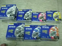 在飛比找Yahoo!奇摩拍賣優惠-[大隆賣場] Epson R1800/R800 庫存盒裝原廠