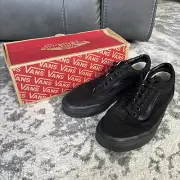 Size 7.5 - VANS Old Skool Black
