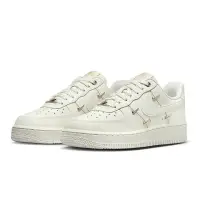 在飛比找momo購物網優惠-【NIKE 耐吉】W Nike Air Force 1 Mi