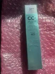 IT Cosmetics CC+ Oil Free Matte Full Coverage Foundation Shade Medium