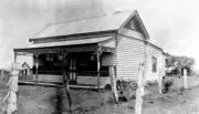 A small weatherboard house Crib Point Victoria 1925 OLD PHOTO