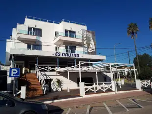 航海套房飯店EsNautico Suites