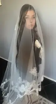NWT Les Accesories Mantilla Veil NO COMB V3302 Natural Wht Soft Lace And Tulle