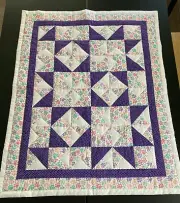 Paw Prints Patchwork Quilt handmade lap/crib size 31"X 38.5" cotton NEW! CQ-162