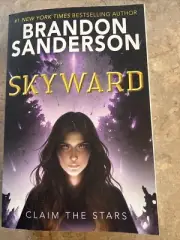 Skyward by Brandon Sanderson Paperback