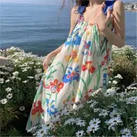 在飛比找ETMall東森購物網優惠-云南三亞西雙版納花朵吊帶裙旅游