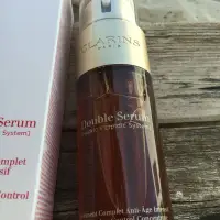 在飛比找蝦皮購物優惠-🇬🇧Clarins double serum 黃金雙精萃50