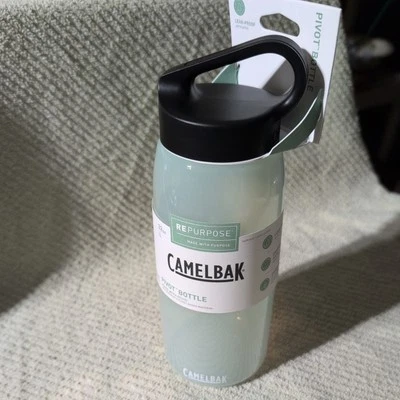 Camelbak Pivot Bottle LEAF 32oz 1L 1000ml Repurposed Recycled Echo Materials